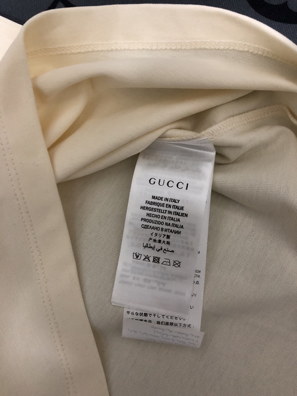 ブランドTシャツ全体デザイン